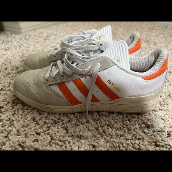 Adidas - Picture 3 of 5